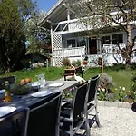 Gardenia-altach, 2-4 P, Kueche, Garten, Terrasse, Parkplatz, Wifi, Stellplatz *