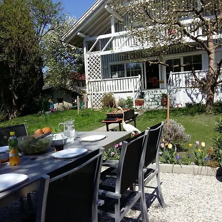 Gardenia-altach, 2-4 P, Kueche, Garten, Terrasse, Parkplatz, Wifi, Stellplatz *