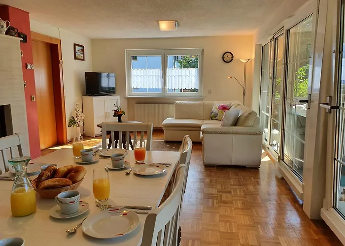 Daire Gardenia-altach, 2-4 P, Kueche, Garten, Terrasse, Parkplatz, Wifi, Stellplatz *